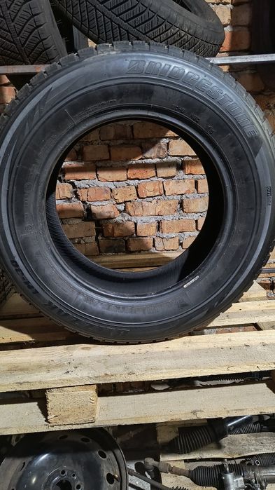 Bridgestone 215/65/16