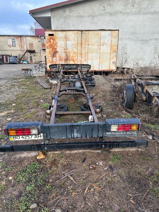 Мерседес Бенс 811 по запчастинах