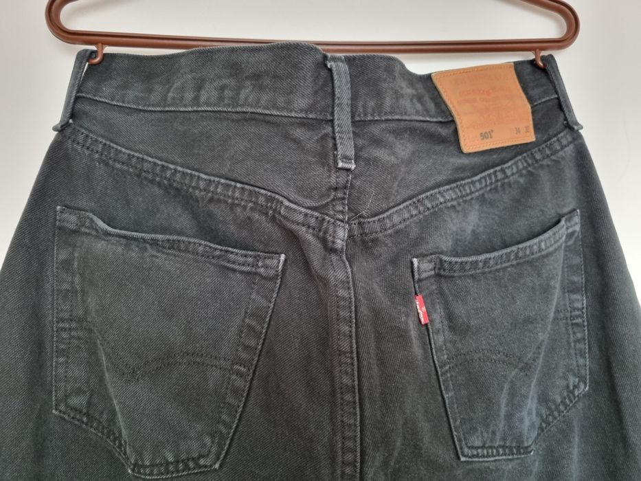 Jeansy męskie Levi's 501 - spodnie jeansowe - rozm. W 34 T 32
Sugeruję