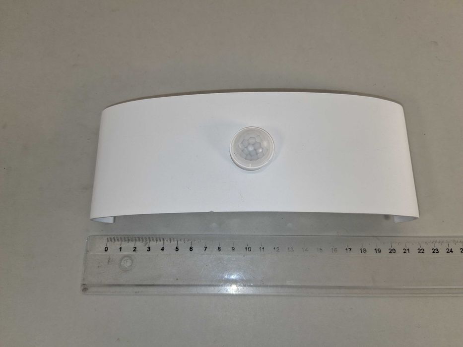 N207 LED Zewnętrzna/Wewnętrzna Kinkiet 4xLED Z Czujnikiem Ruchu PIR