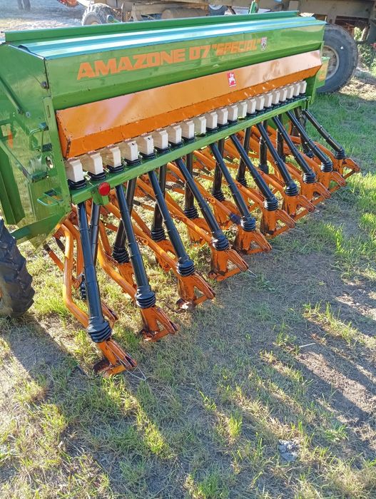 Sprzedam siewnik amazone d7