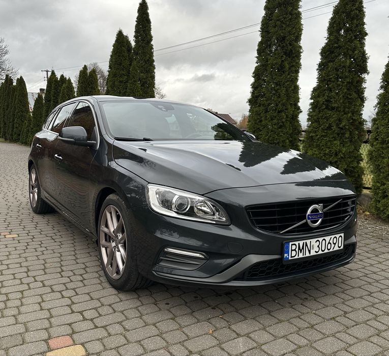 Volvo V60 2.0 D3 R-DESIGN