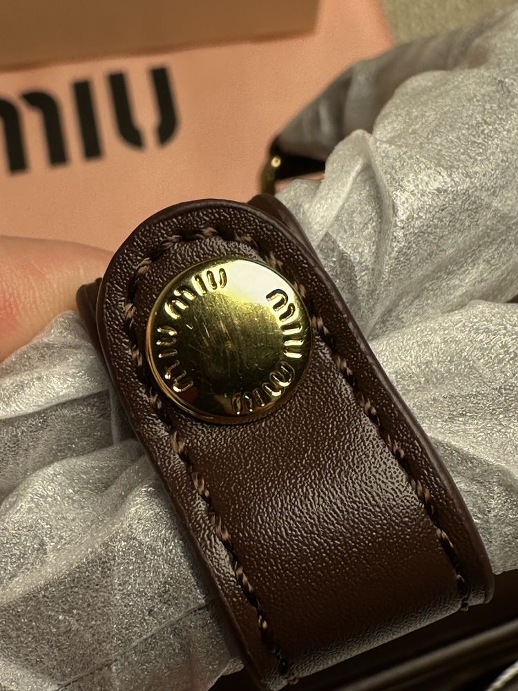 Сумка miu miu міу міу шоколодного кольору