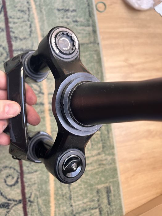 Nowy Amortyzator 1.8 ebike tapered RockShox ZEB R 29 160mm 44 offset