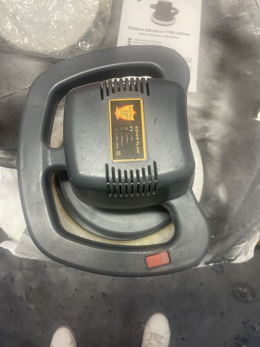 Polidora Eléctrica 110W - 240mm (Como nova, pouco uso)