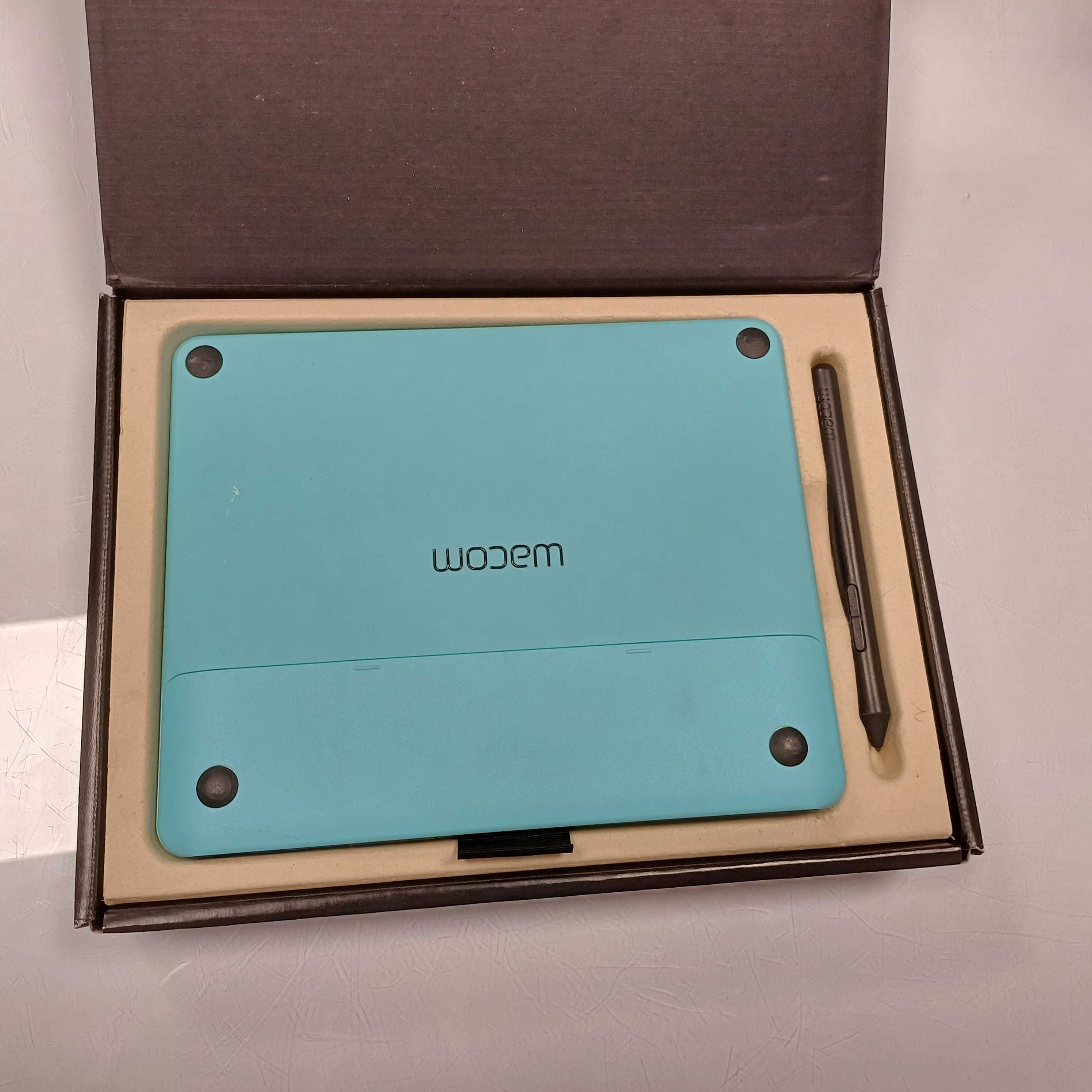 Tablet Graficzny Wacom Intuos Draw CTL-490DB-N - 1 ROK Gwarancji