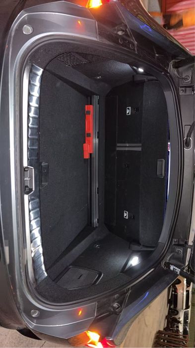 POLESTAR 4  електромобіль