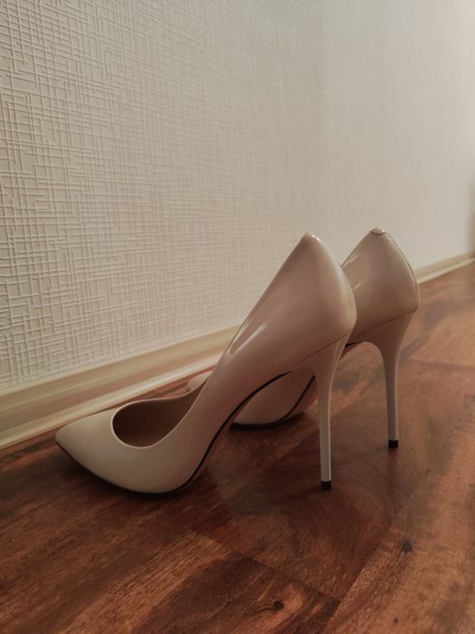 Туфли женские кожаные Aici berlucci