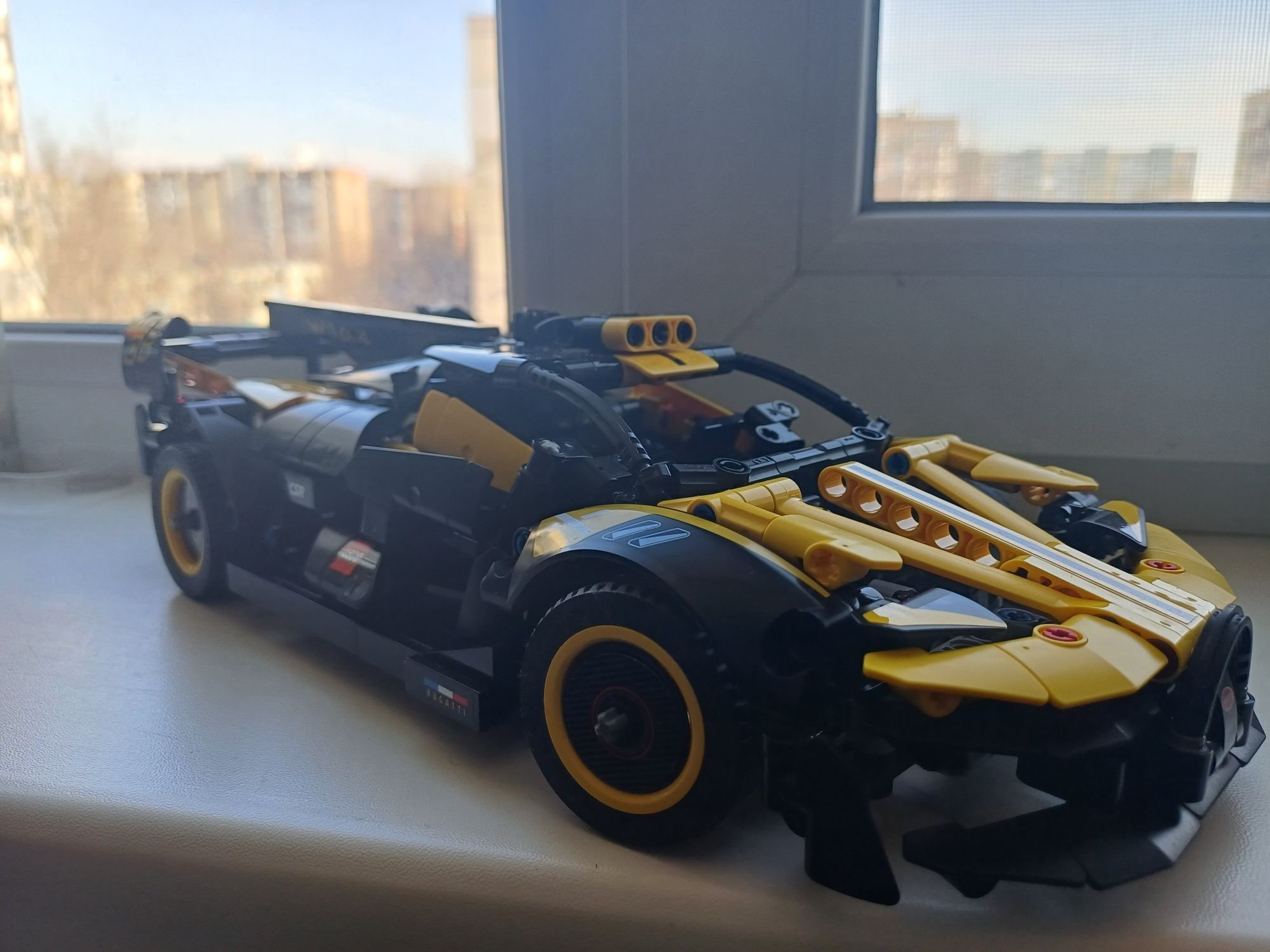 Конструктор LEGO Technic Bugatti Bolide