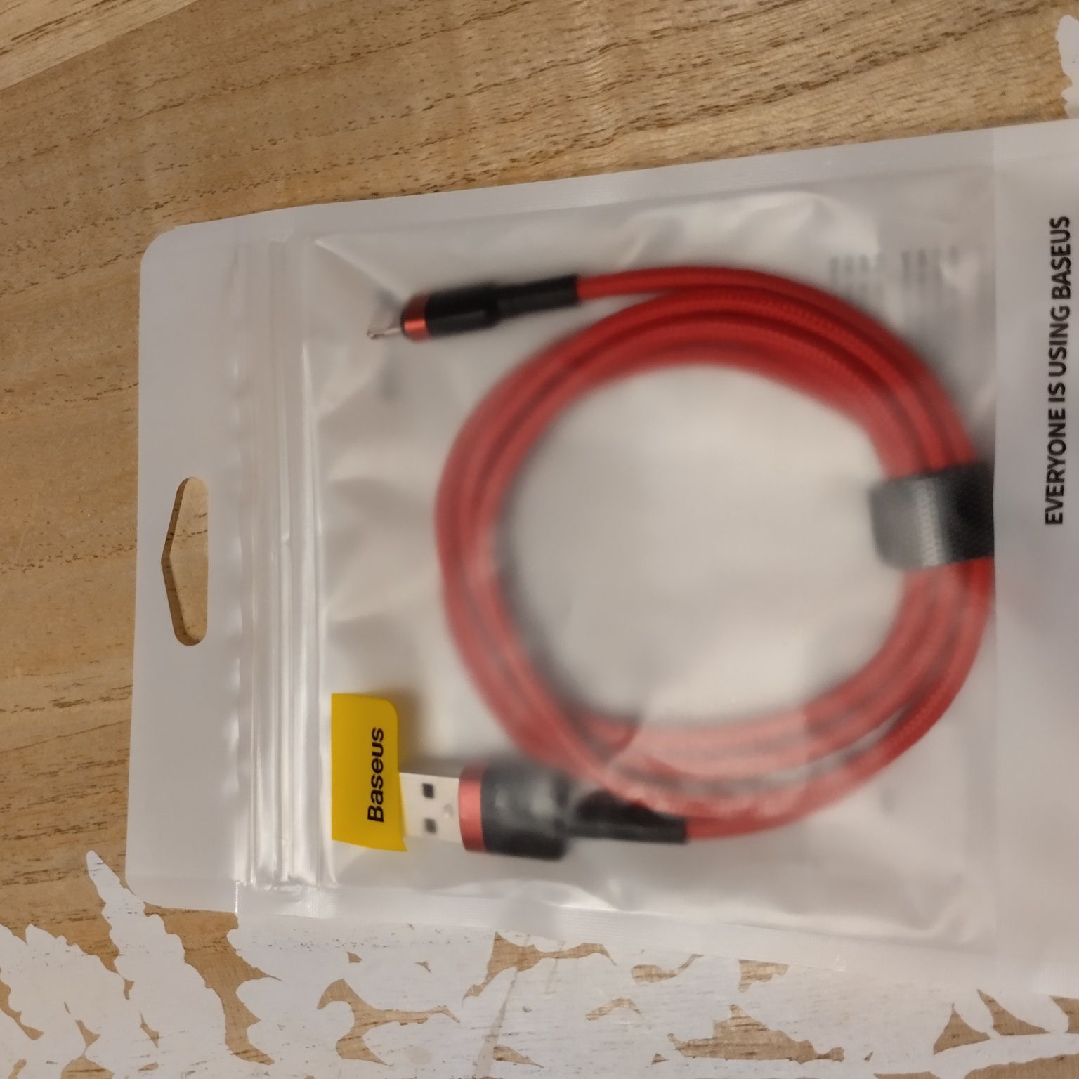 Kabel USB typu lightning 1 m nowy
