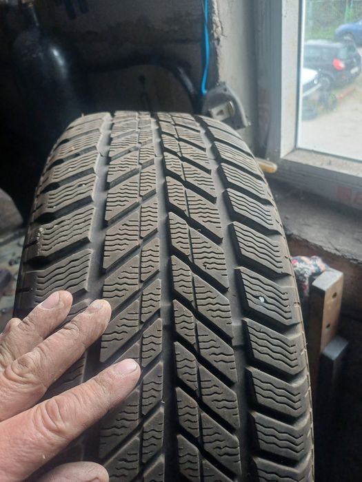 Шыны 2шт. 215×65×16, 205×55×16 4шт.