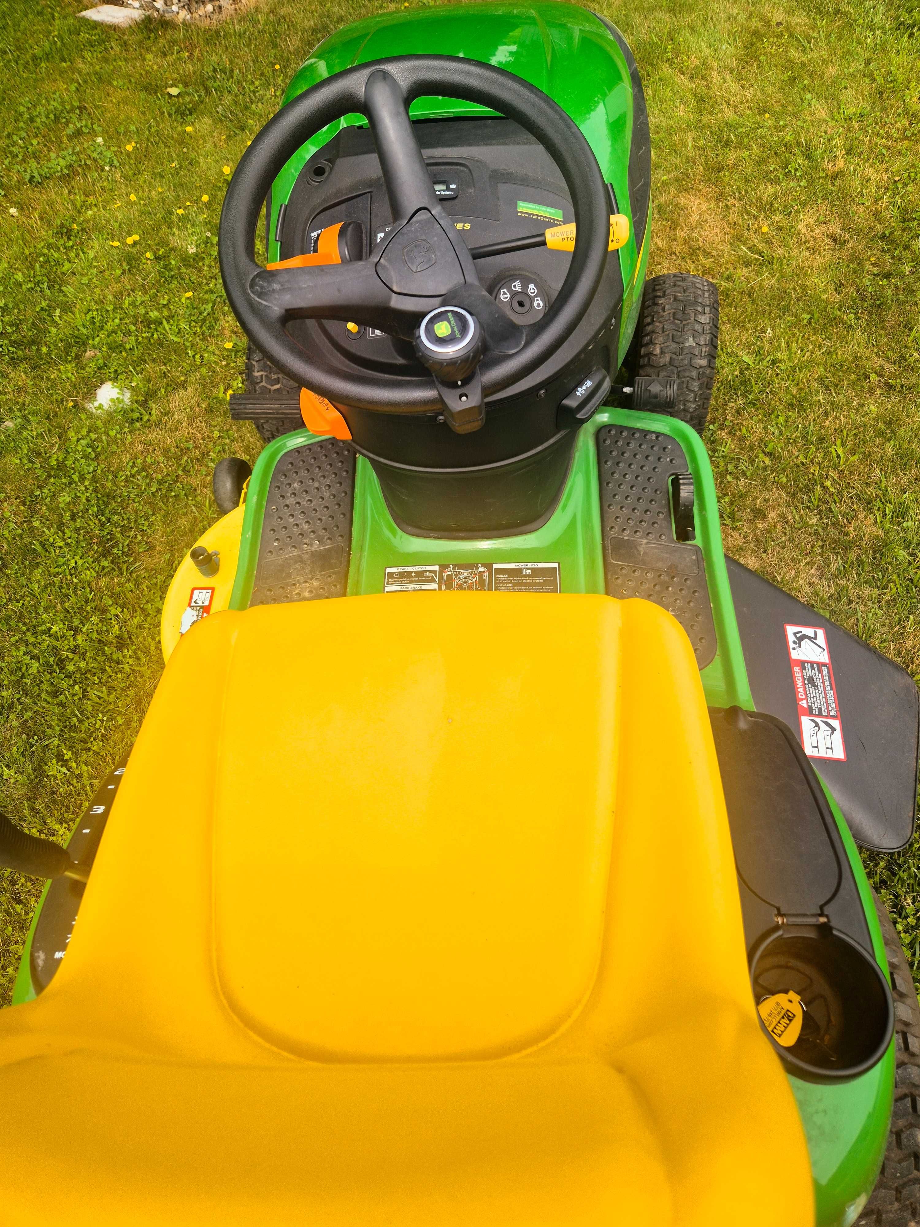 Traktorek John Deere