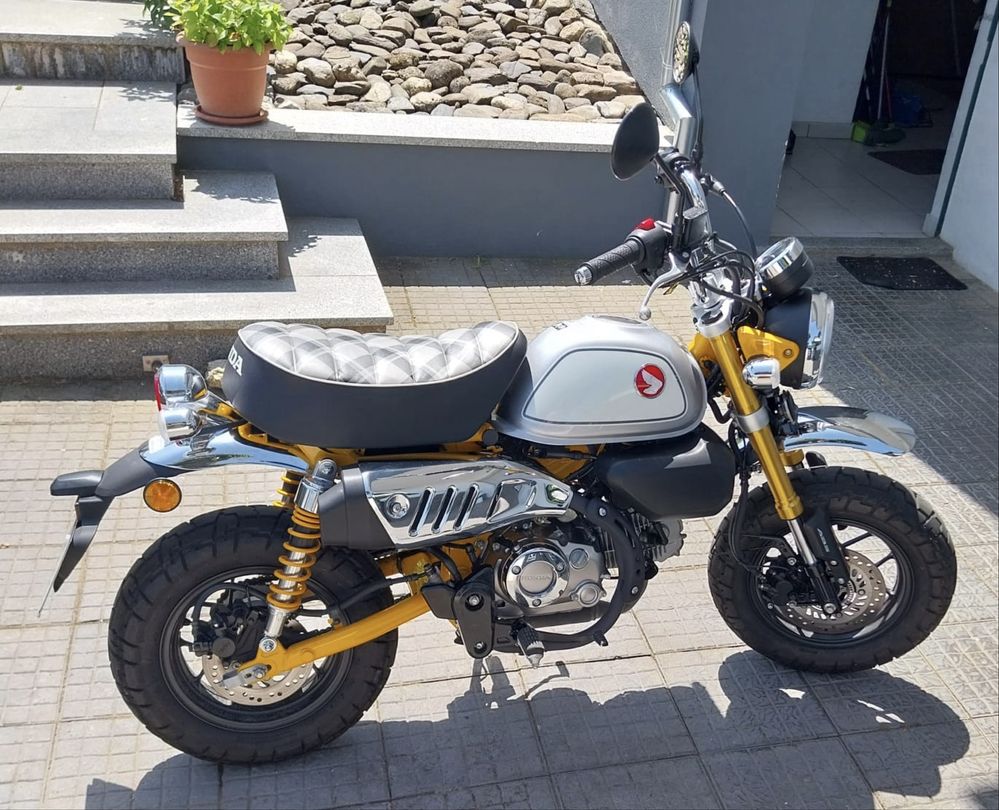 Honda monkey 125