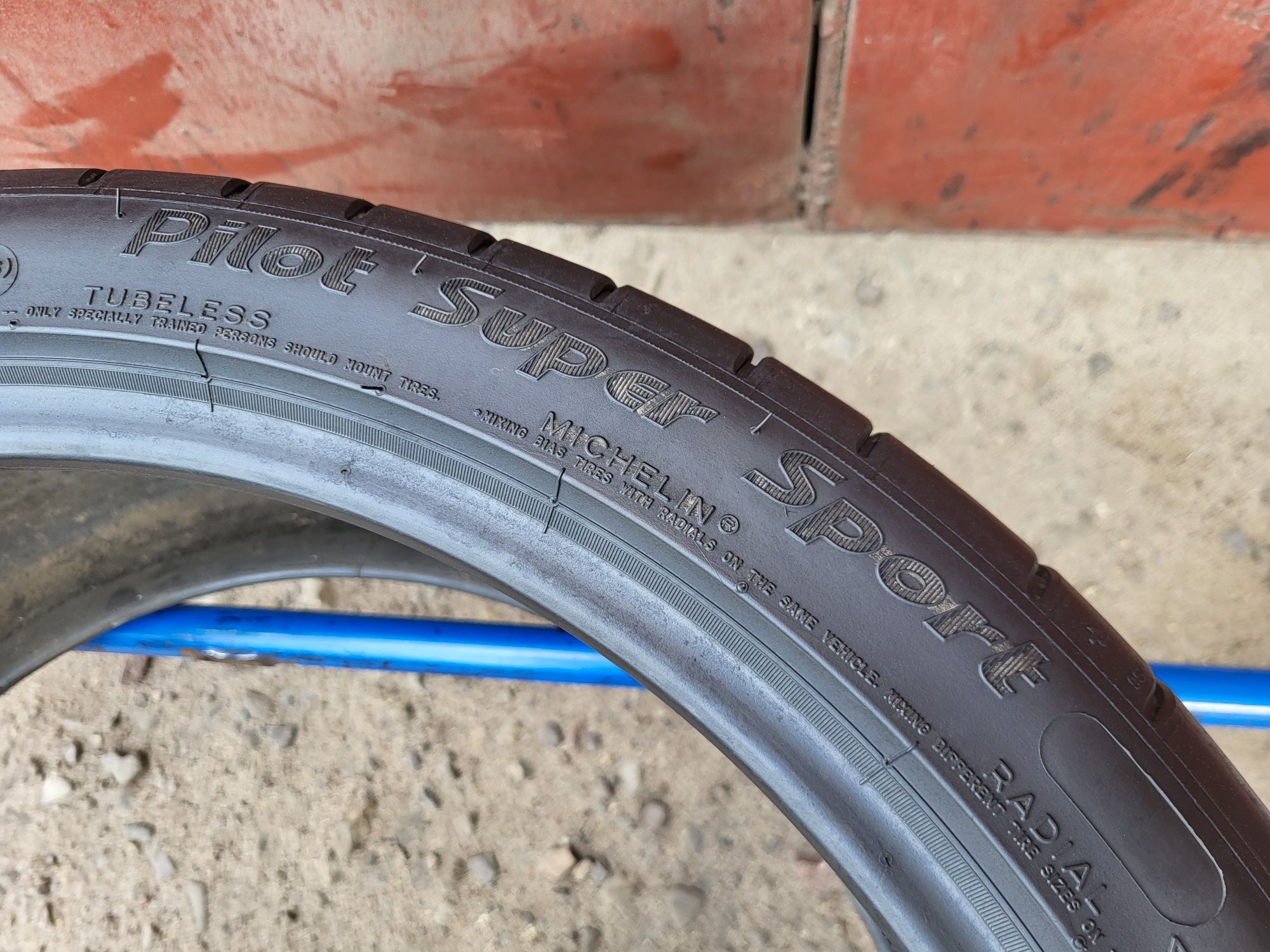 255/35/20 R20 Michelin Pilot Super Sport 2шт ціна за 1шт шини