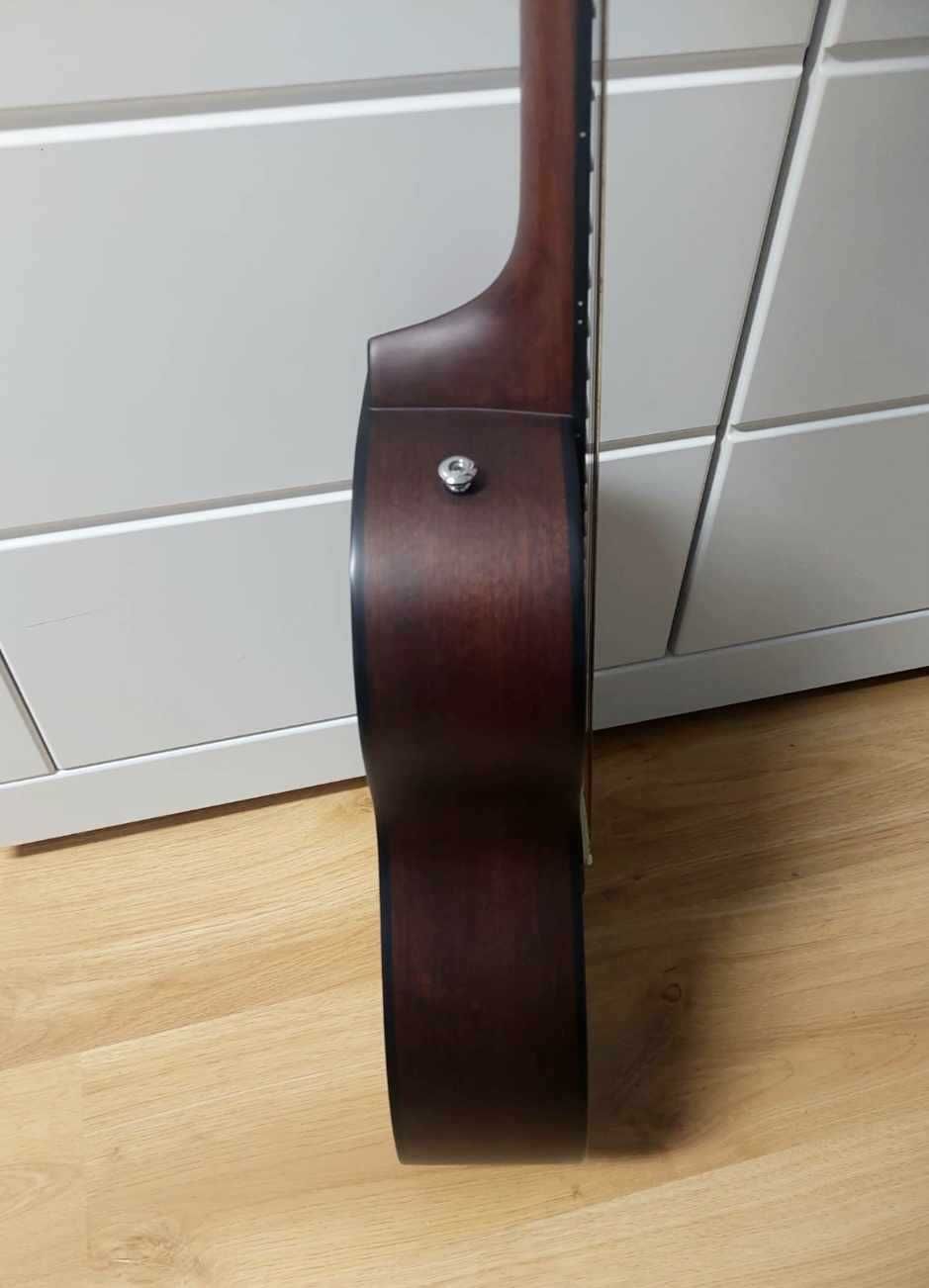 Gitara Akustyczna - Fender Parlor CP-100