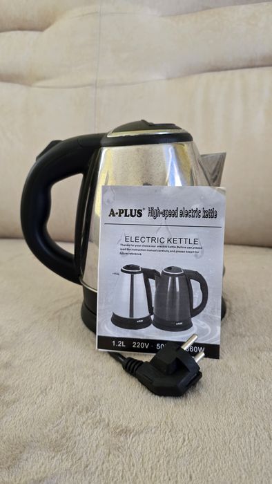 Електричний чайник A-PLUS, об'єм 1.2 л