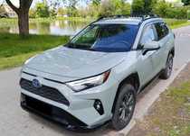 Toyota RAV4 2022 року