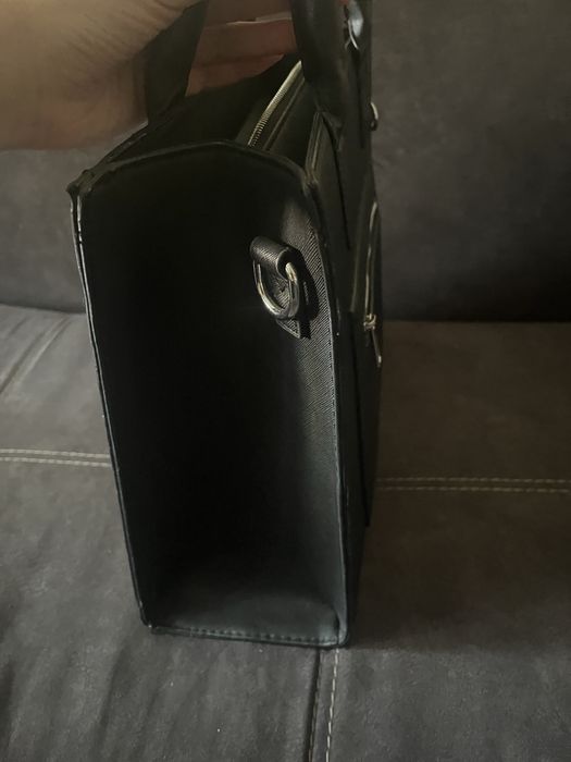 Чорна сумка велика шкіряна