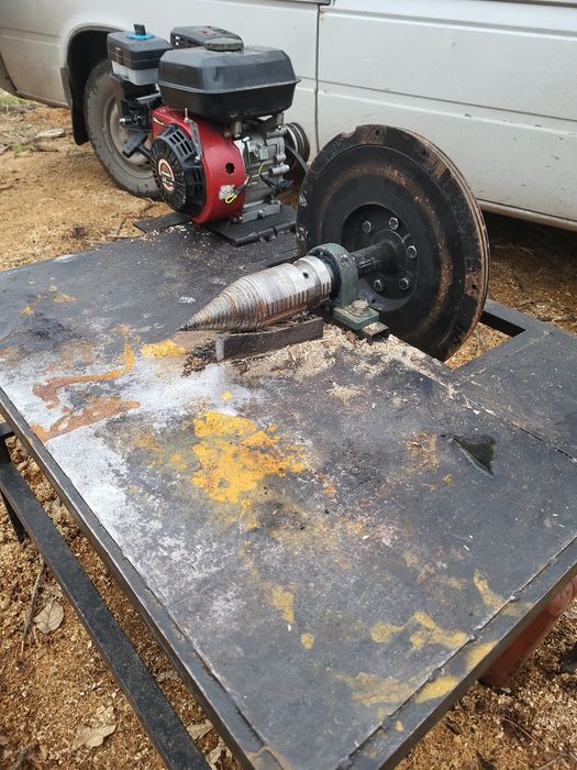 Продам дровокол.