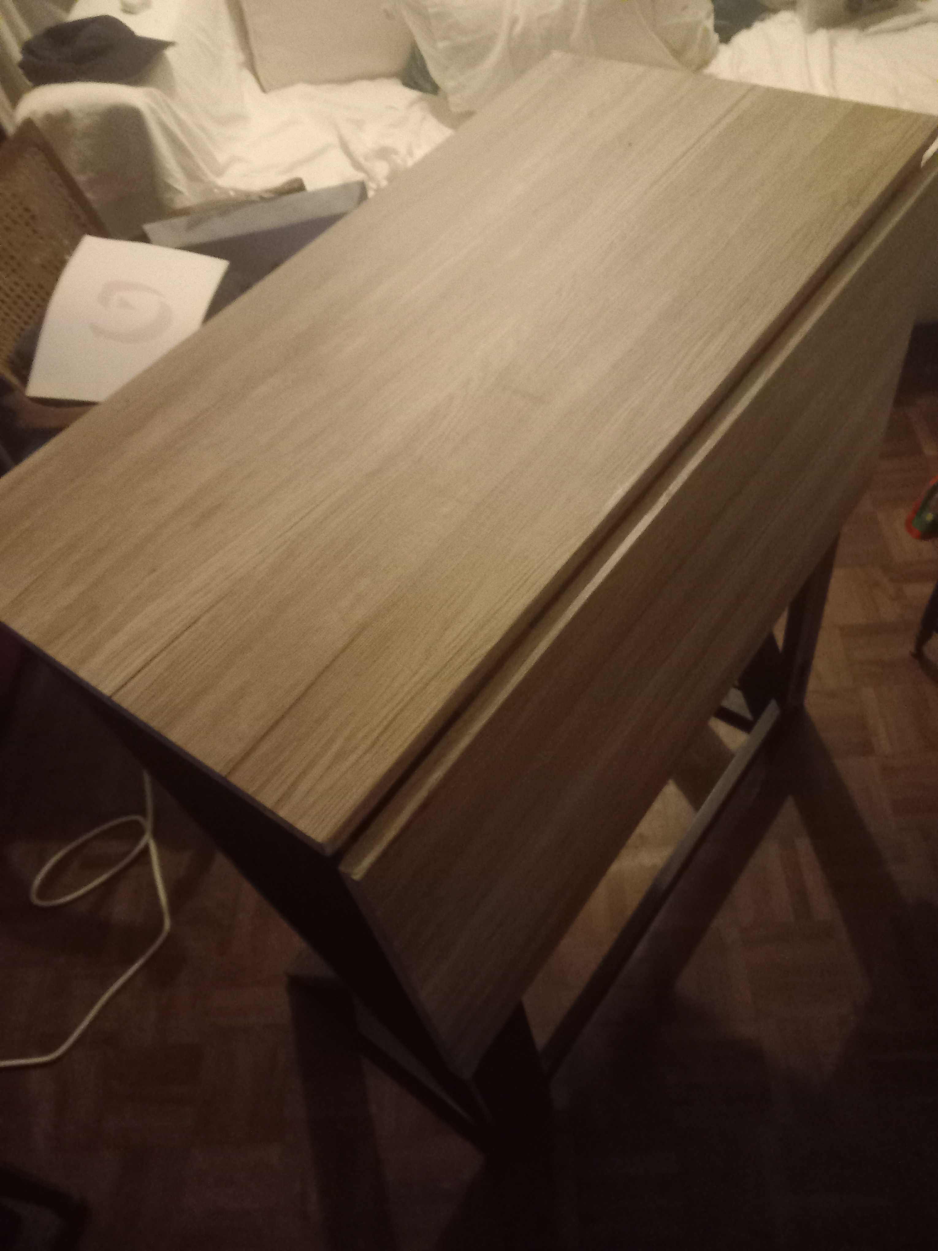Mesa desdobrável