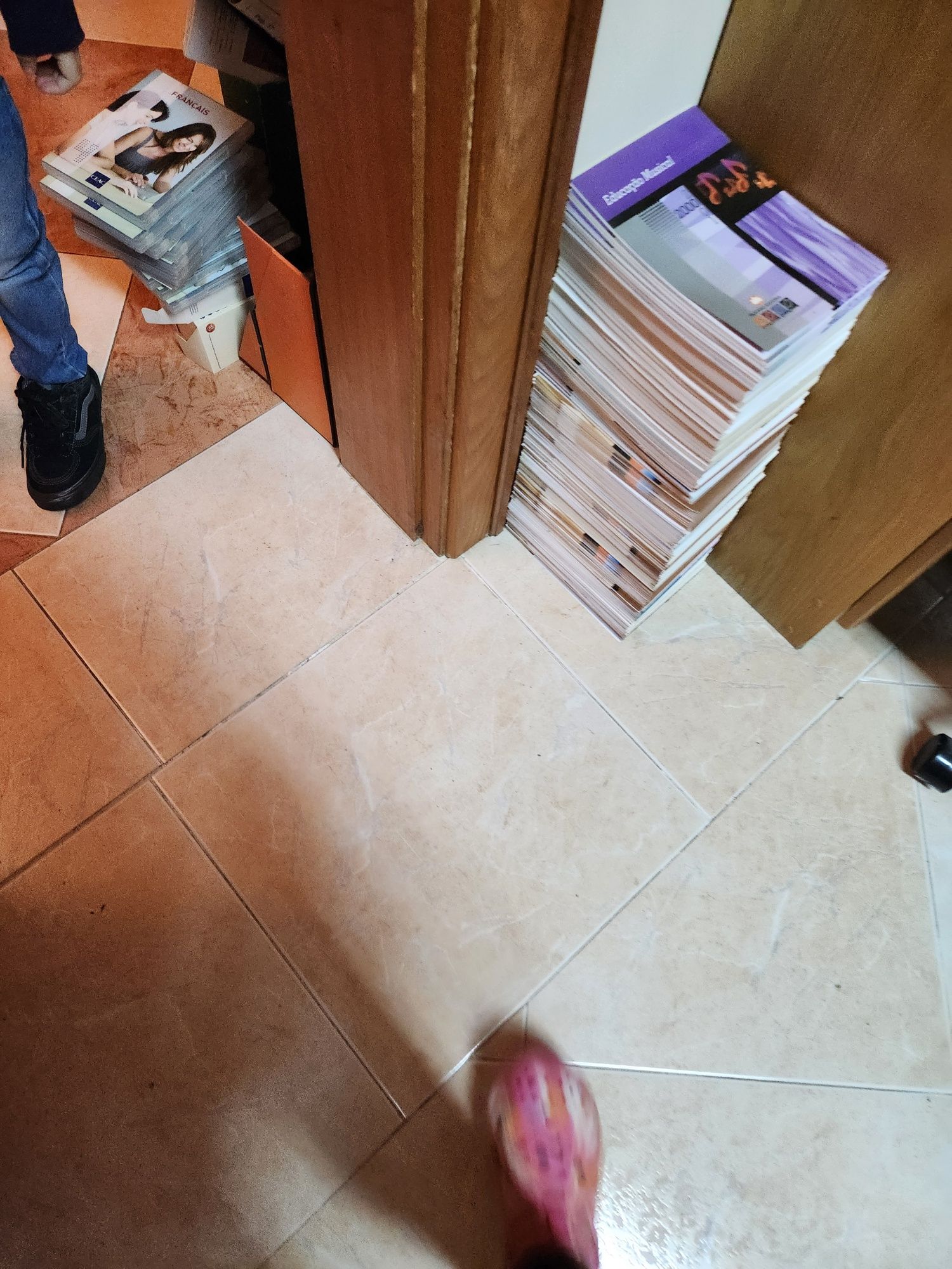 Cursos de línguas antigos com CDS. Cassetes.