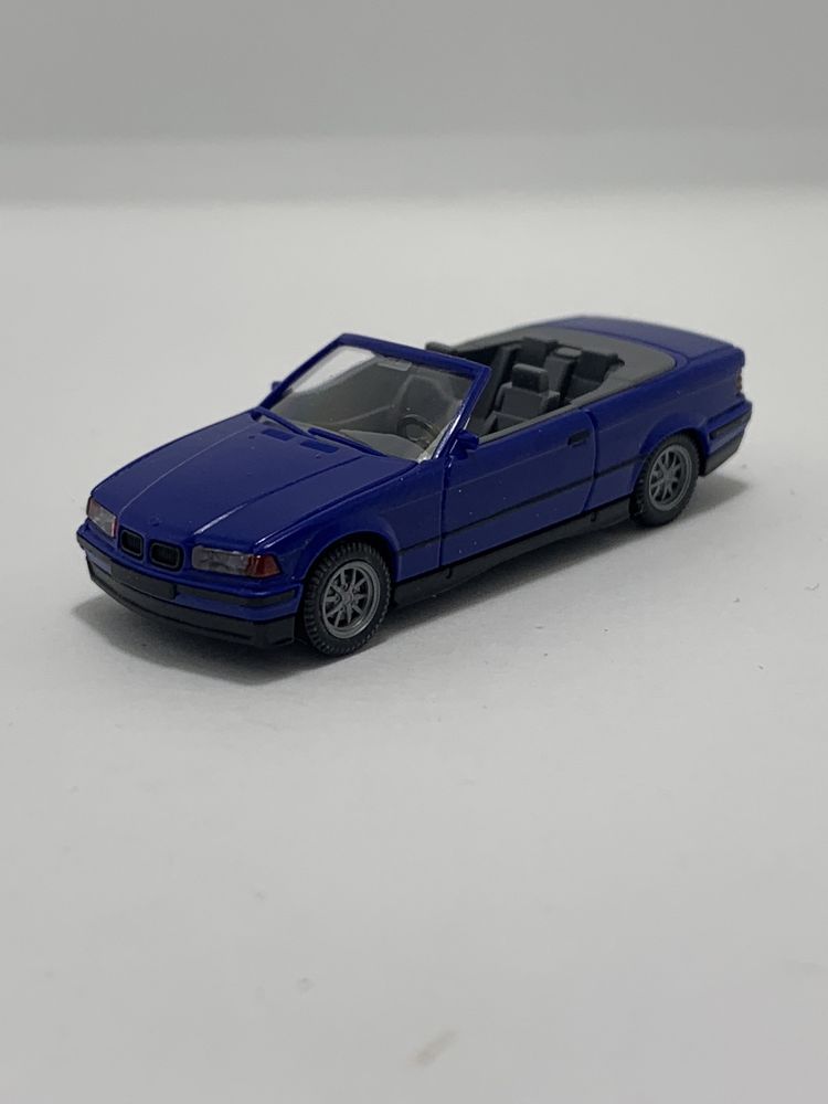 BMW 325i Cabrio da Wiking escala 1/87