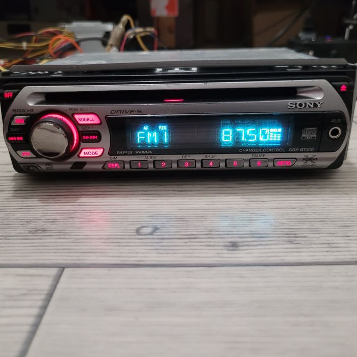 Radio samochodowe SONY 4x50W XPLOD 100dB+ CD,DUAL AUX,RDS