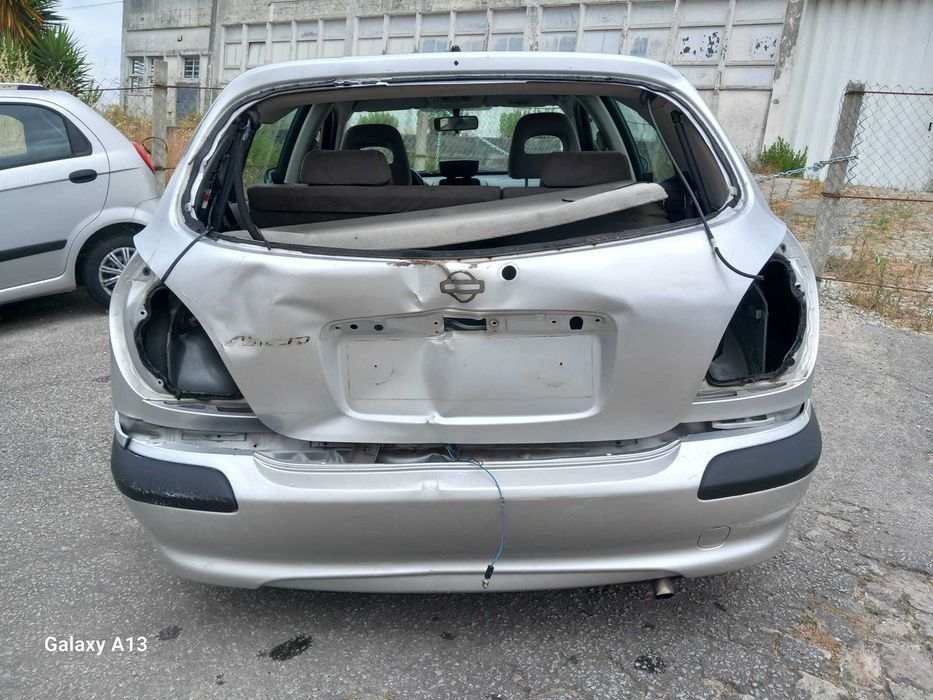 NISSAN Almera 1.5 Gasolina