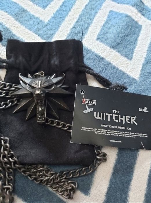Medalion Wiedźmin Szkoła Wilka z łańcuszkiem The Witcher Wolf Medalion