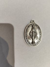 Medalik Niepokalanej 2.8 cm x 4.3 cm