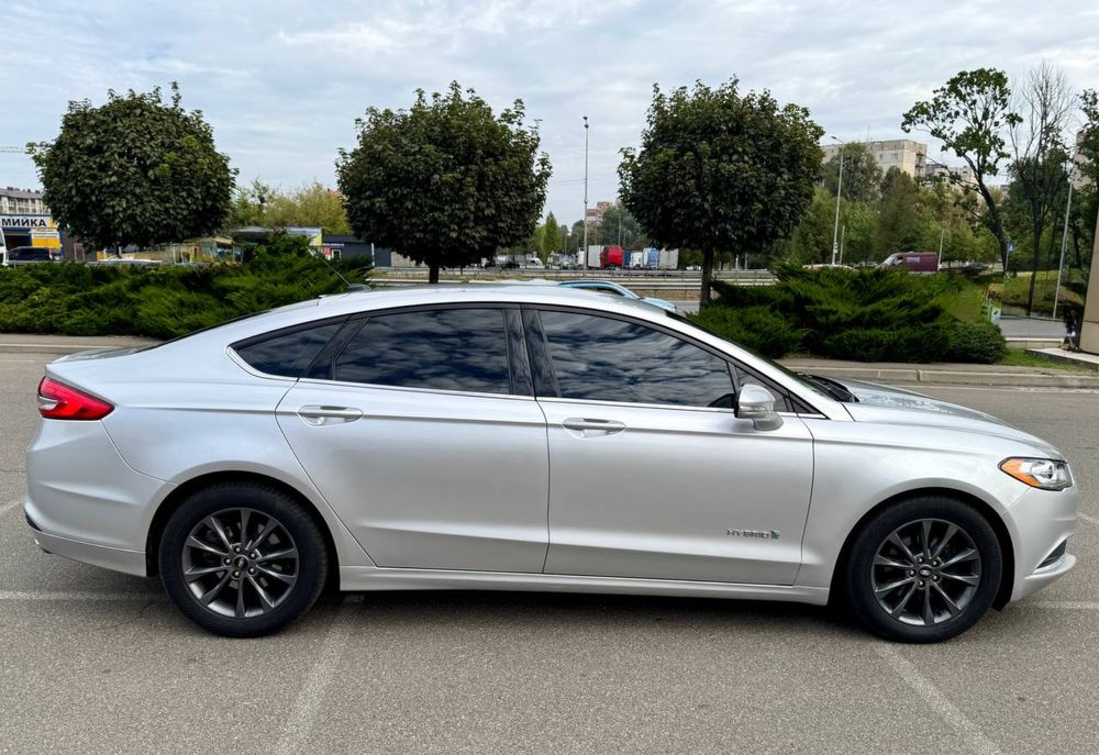 Аренда авто FORD Fushion hibrid для личного пользования