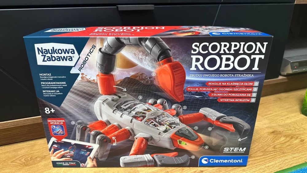 Robot skorpion CLEMENTONI NAUKOWA ZABAWA scorpion