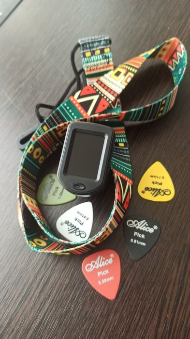 Набор начинающего музыканта Тюнер для укулеле ремешок медиатор гитара