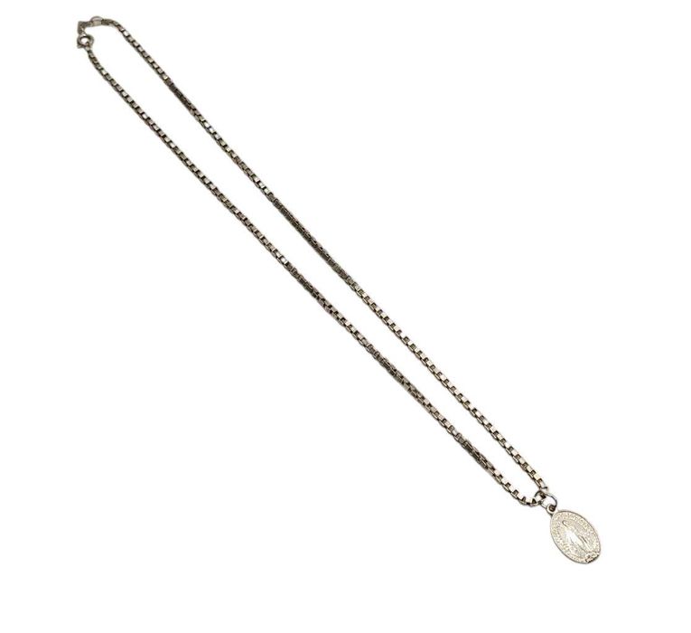 Srebrny łańcuszek z medalikiem 11,28G