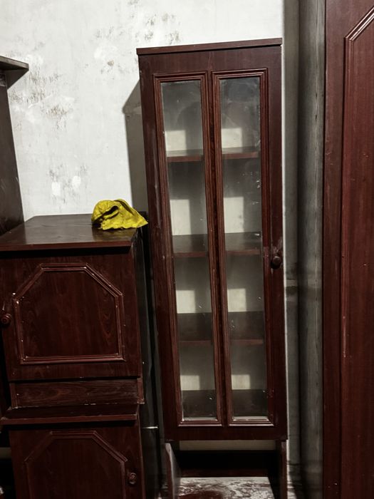 Продам все по 200 грн за штуку