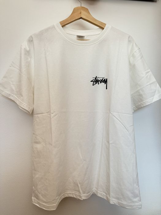 tshirt branca stussy