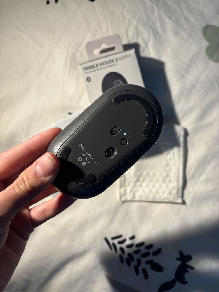Logitech Pebble Mouse 2 M350s - stan idealny.