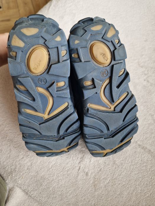 Buty zimowe firmy Bartek rozmiar 30