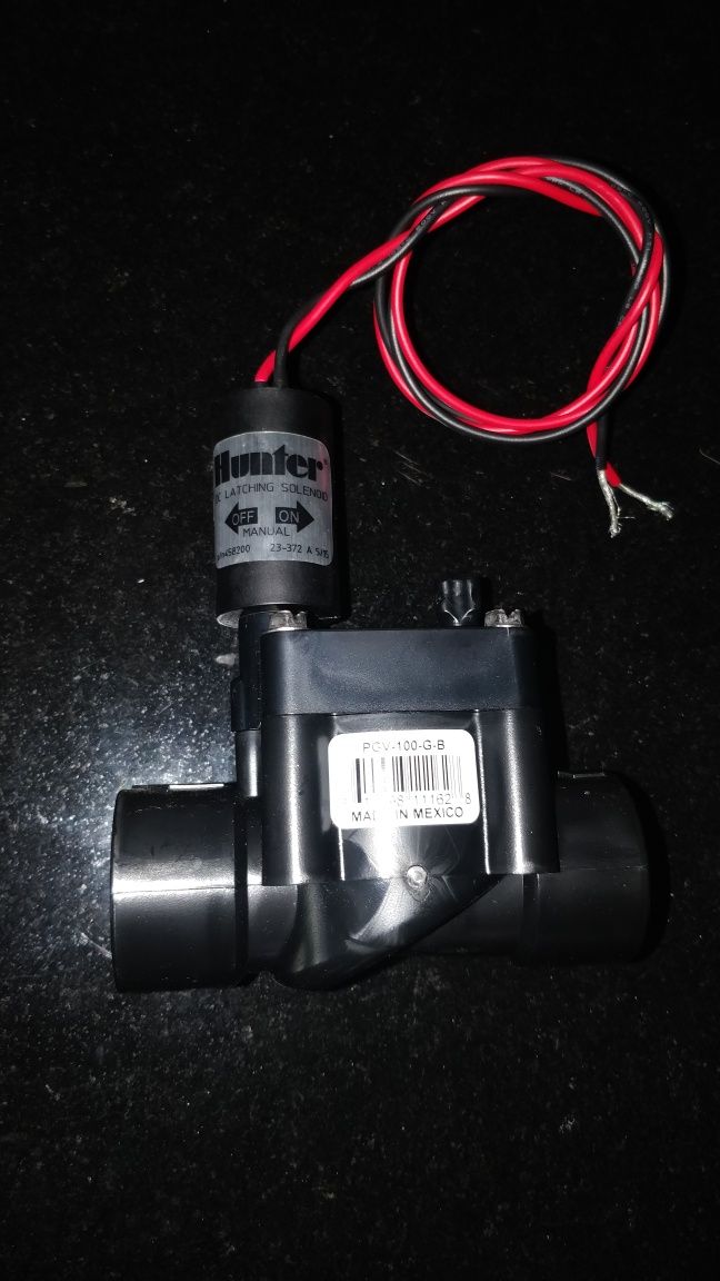 Material de rega da marca Hunter e Toro