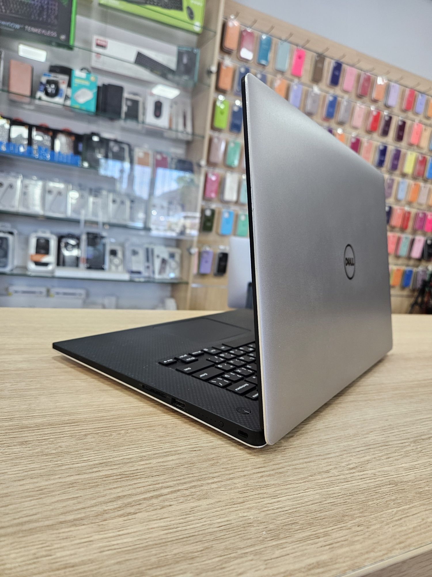 Преміум Dell XPS 15 9550/i7/Nvidia GTX/16/512SSD/4K IPS/Магазин