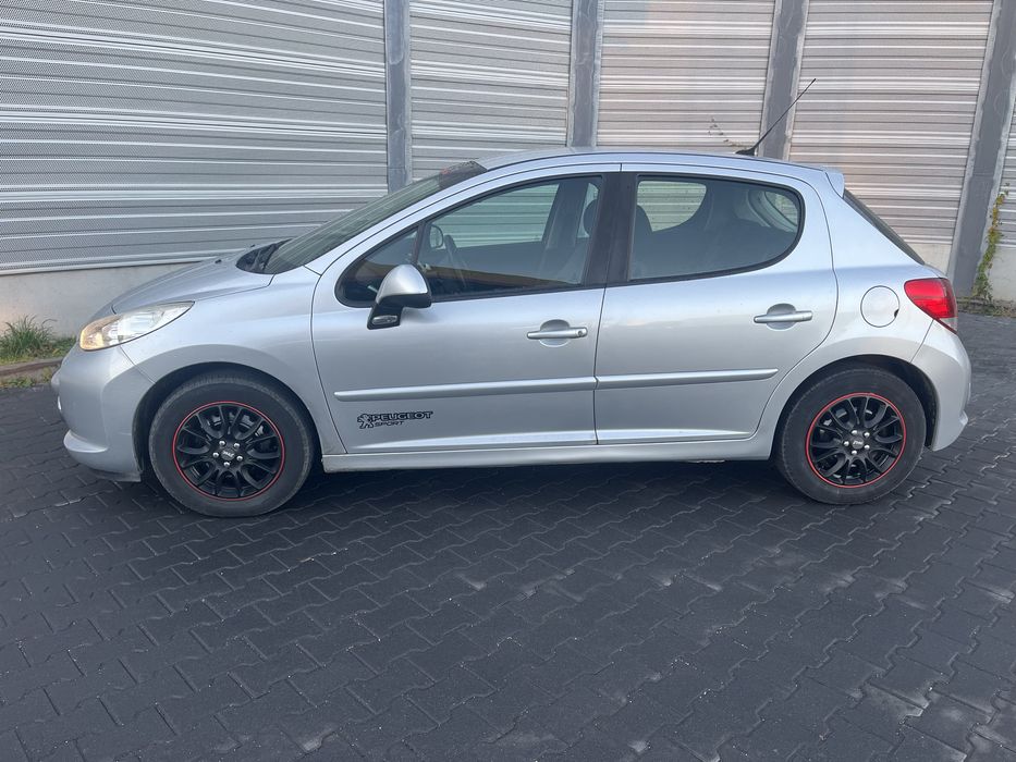 Peugeot 207 1.4 HDI doskonały silnik i osiągi 4,5/100 koła zima-lato