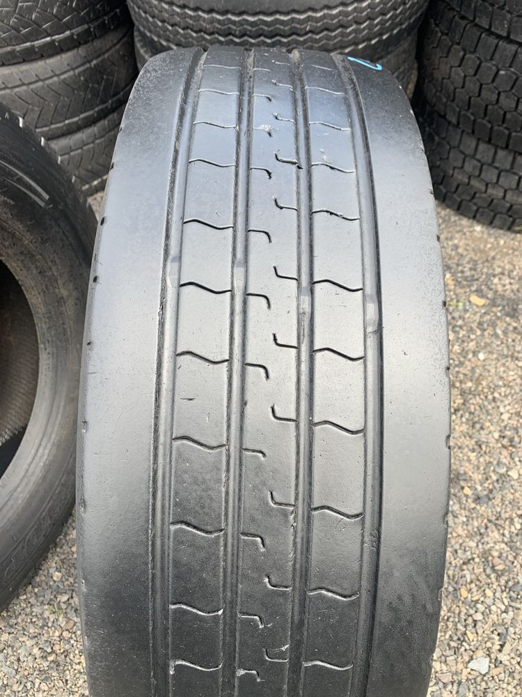 Z81. 265/70/19,5 Dunlop SP 346