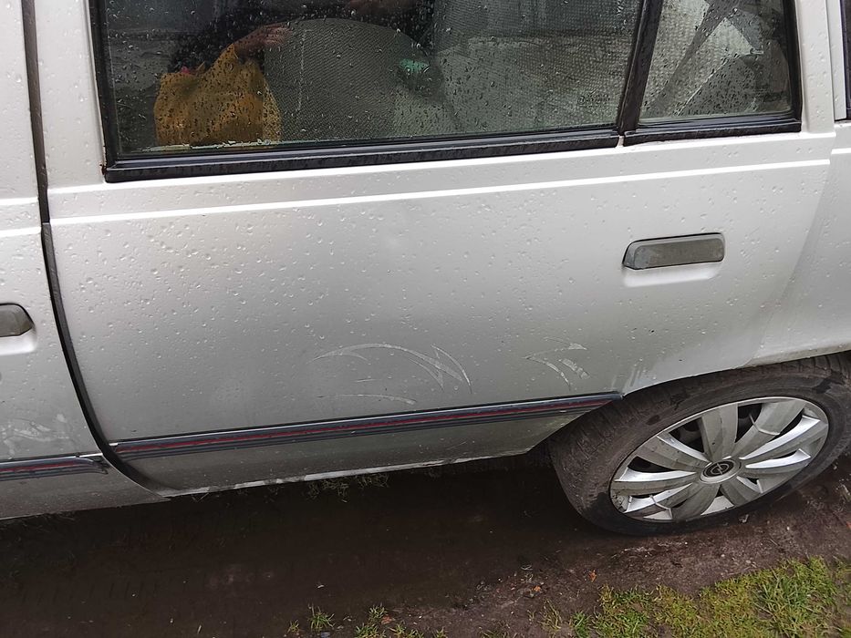 Продам авто . Усі питання за номером мобільного