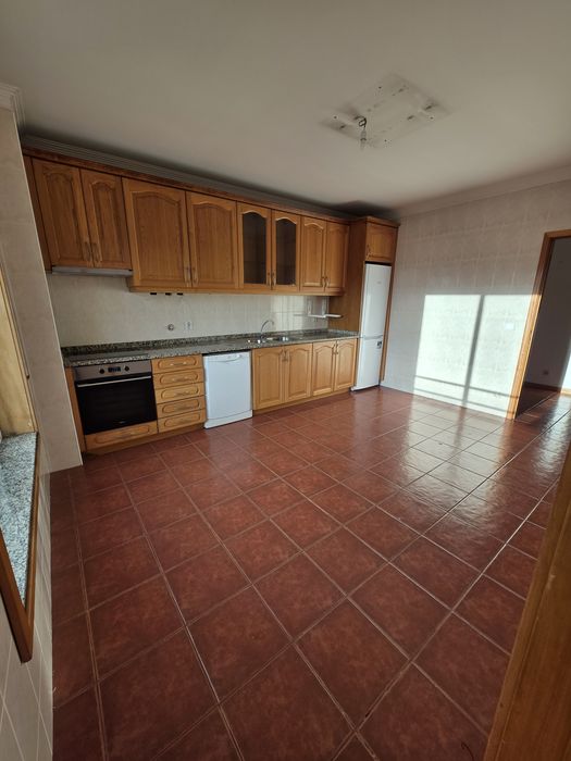 Arrendo T2 São João de Ver