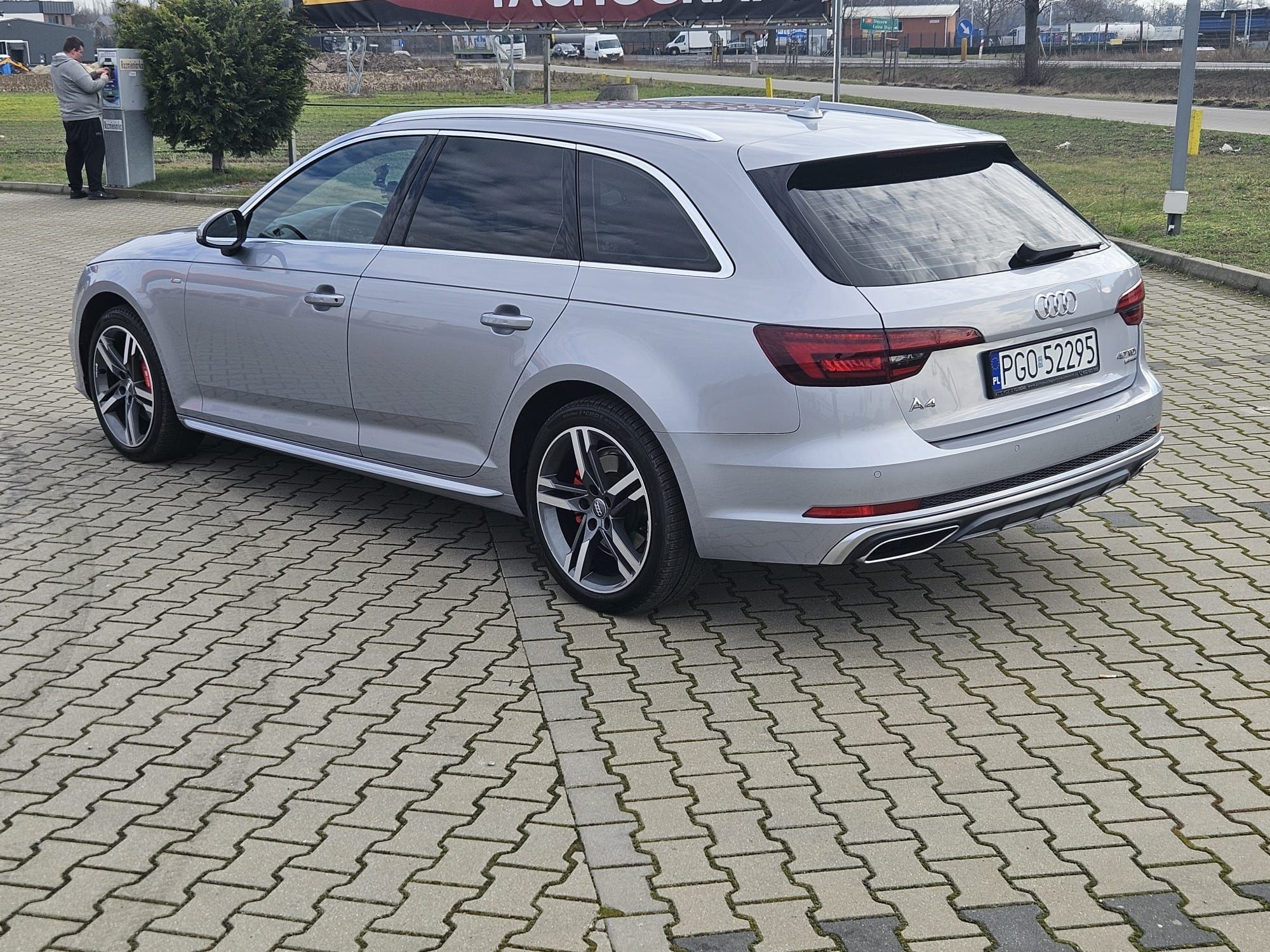 Piękna A4 B9 2x Sline 2.0 TDI Quattro ceramika bezwypadek full opcja