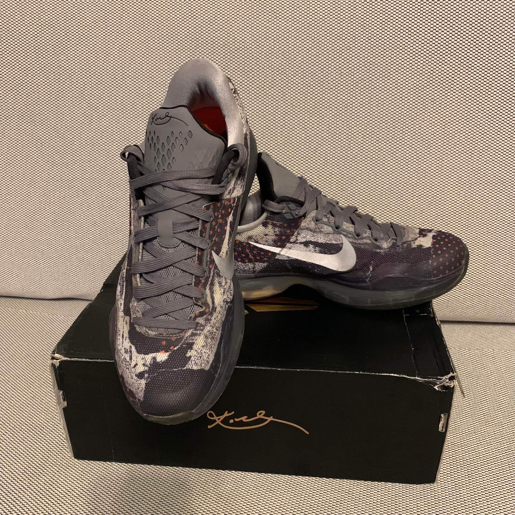 Buty Nike Kobe X Pain rozmiar 42.5 27cm do koszykówki