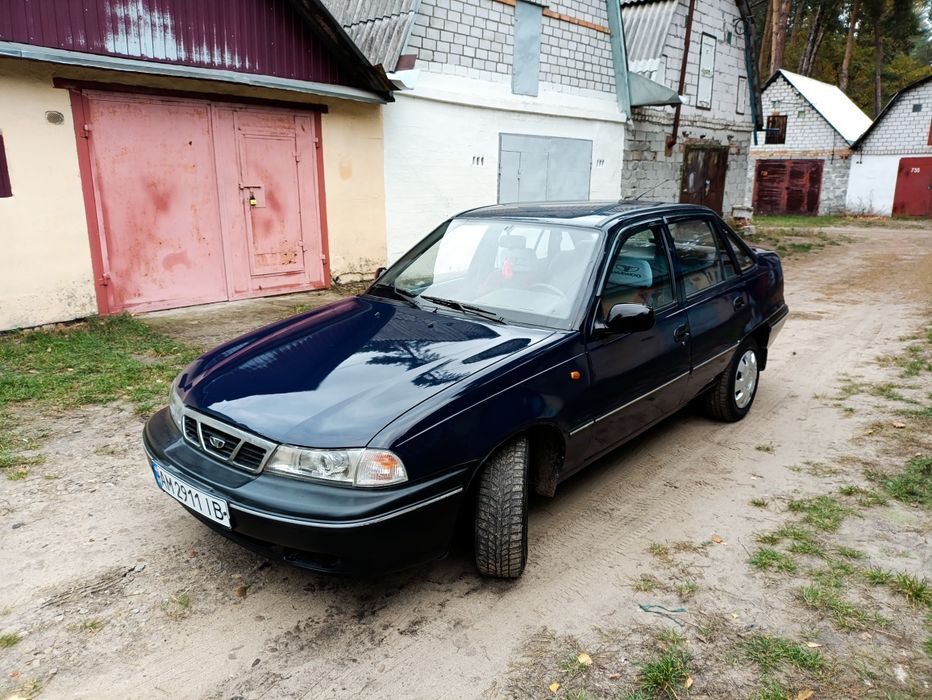 Продам авто всі питання за телефоном.