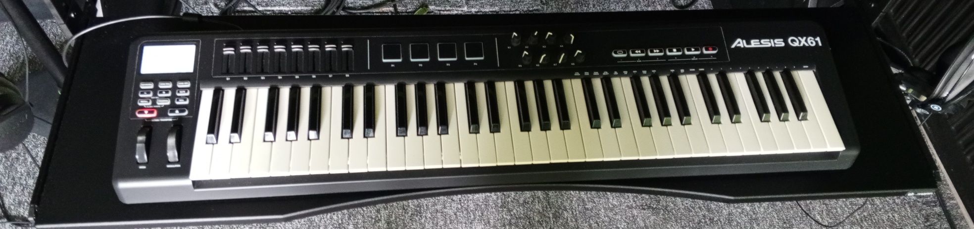 Klawiatura Sterująca MIDI  Alesis QX 61