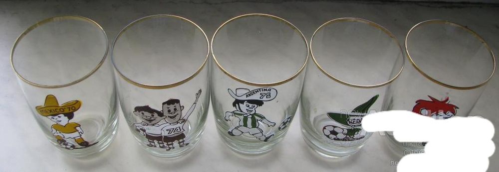 Набор бокалов стаканов Чемпионат мира по футболу 1970 , 1974 ,1978,198
