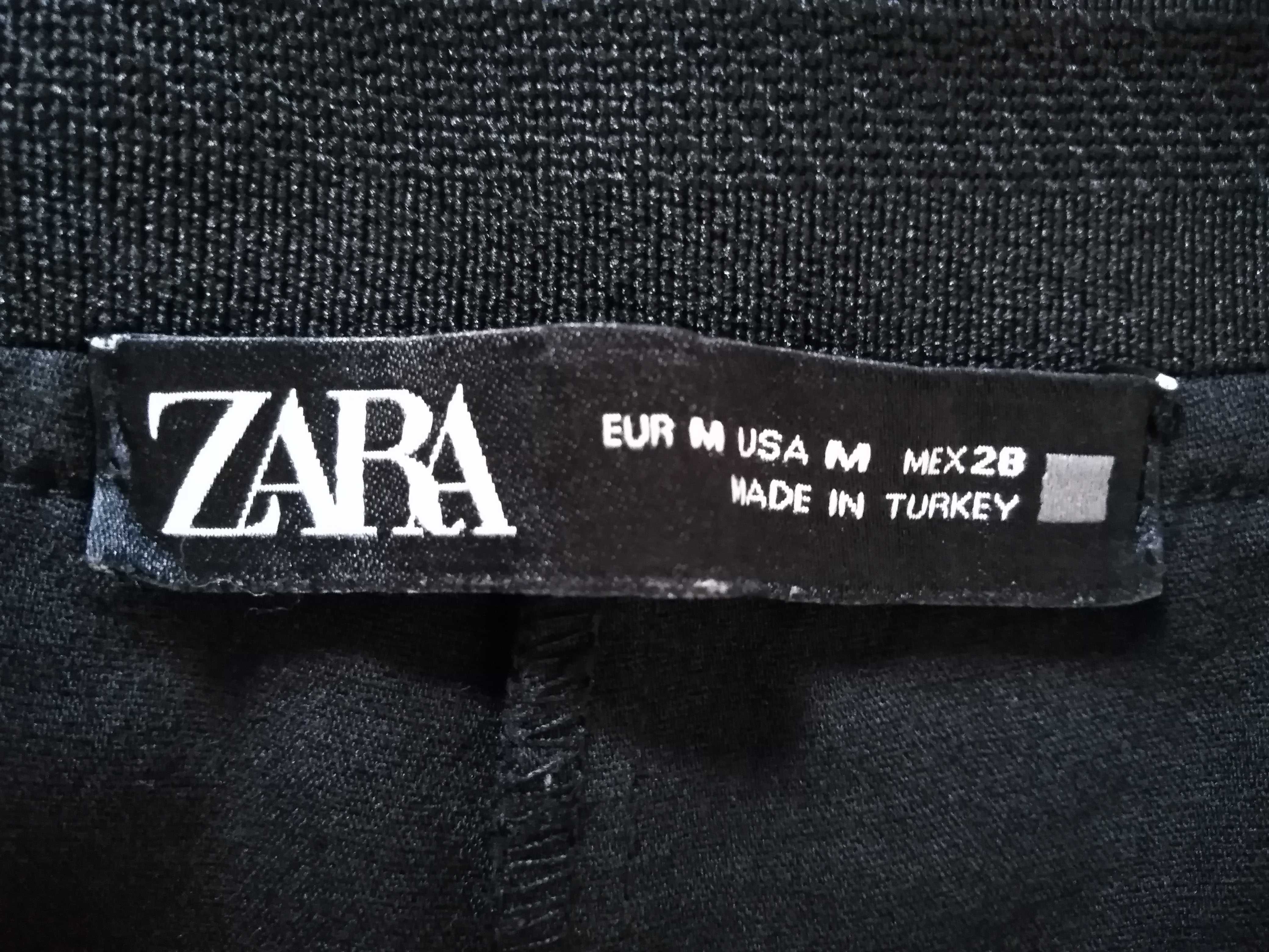 Calças Negras Zara M